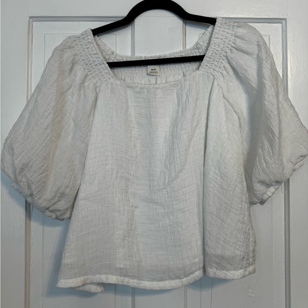 Puff sleeve top